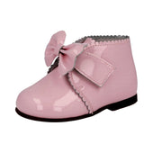 Andanines Girls Velcro Bow Strap Boots in Pink Patent